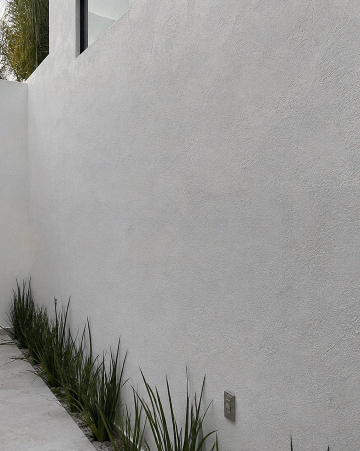 Proyecto FlexStucco: Pasillo terminado